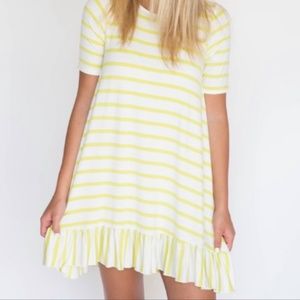 COPY - A&D shortsleeved ruffled tunic XXL (EUC)